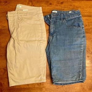 Lot: 2 Pair Lee Riders Bermuda Shorts